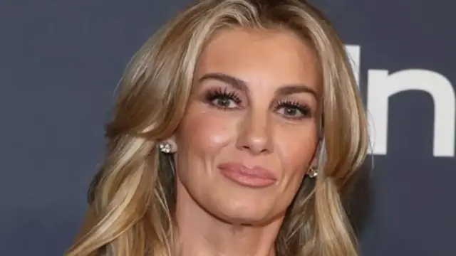 'Video thumbnail for Faith Hill's Transformation Is Seriously Turning Heads'