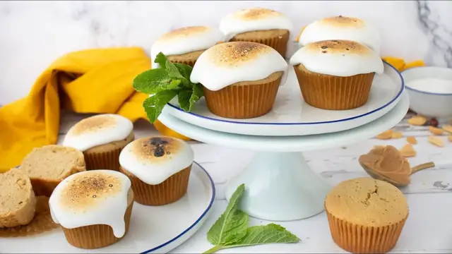 Video thumbnail for Toasted Marshmallow Fluffernutter Cupcakes Recipe