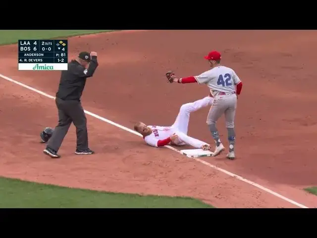 'Video thumbnail for Rob Refsnyder BELTS a RBI Single! | Boston Red Sox | 4/15/2023'