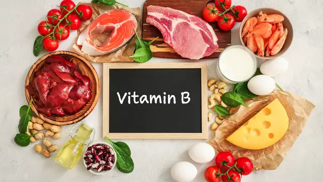 Video thumbnail for ¿La Vitamina B Alivia los Síntomas de la Menopausia? Descubre sus Beneficios