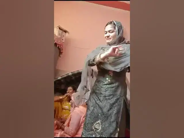 Video thumbnail for डांस ने तो जमा आग ला दी ,धूमा ठा दिया #dance