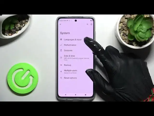 'Video thumbnail for How to Turn On/Off Automatic Correction on MOTOROLA Moto G52 – Keyboard Functions'