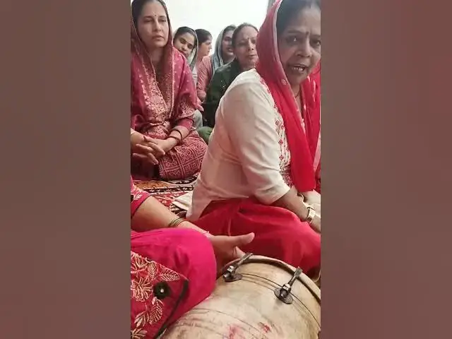 Video thumbnail for रात के बारह बजे गली में हल्ला मचे, बन्ना बननी गीत#happy_lokgeet #trending #viral #बन्ना बन्नी गीत