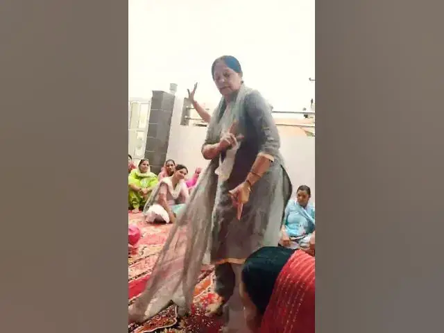 Video thumbnail for ढूँगे ऊपर पड़ी र तागड़ी #happy_lokgeet #trending #virl#jakdi डांस