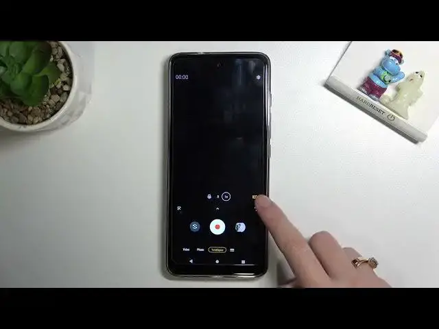 'Video thumbnail for How to Record Time-lapse on Motorola Moto G60s – Change Video Speed'