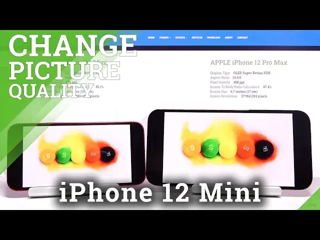 'Video thumbnail for DISPLAY Comparison of iPhone 12 mini & iPhone 12 Pro Max – Screen Quality'