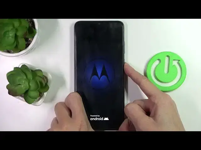 'Video thumbnail for How to Perform Soft Reset on Motorola Moto E22 - Force Restart'