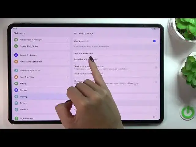 'Video thumbnail for How to Clear the Browser on HUAWEI MatePad Pro 12.6 – Wipe Browser Data'