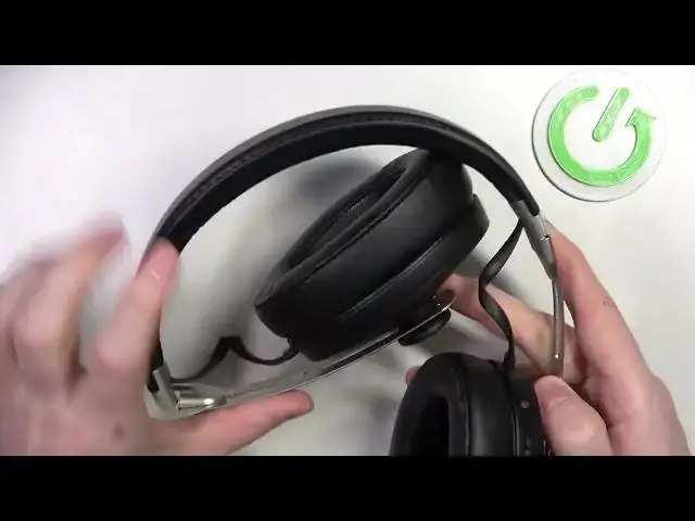 Video thumbnail for How To Power On & Off Sennheiser Momentum M3