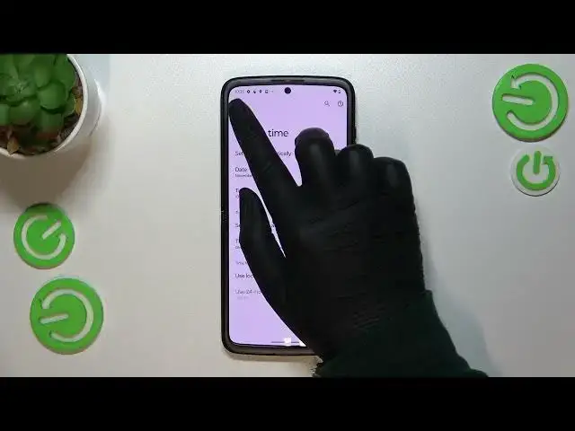 'Video thumbnail for How to Change Date & Time on Motorola Razr 2022 - Set Up Date and Time'