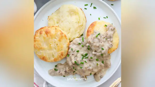 Video thumbnail for country gravy recipe