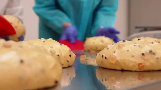 Video thumbnail for Come fare il panettone - La ricetta del grande classico del Natale