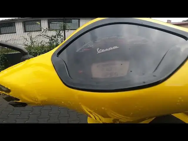 Video thumbnail for How to Change System Time on Speedometer in Vespa GTS ( 2005 - now ) - Change Date and Time