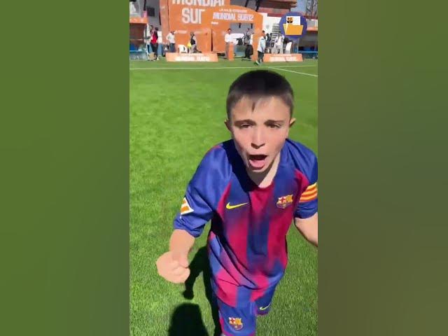 Video thumbnail for Así celebró el Barça la clasificación a semis de La Liga Futures frente al Madrid 🙌