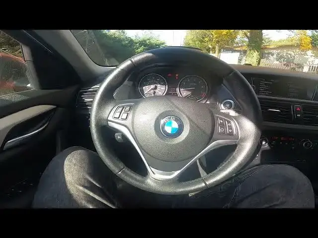 Video thumbnail for How to Enable or Disable Convenience Turn Signals in BMW X1 F48 ( 2015 – now )