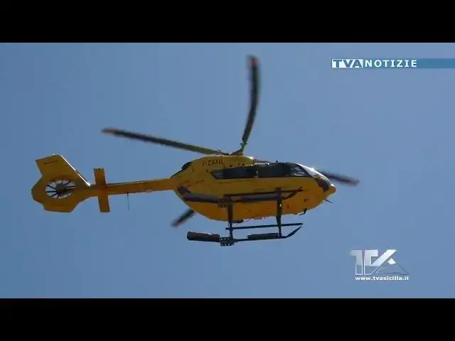 'Video thumbnail for Grave incidente stradale a Paternò, in Corso Italia, dove un anziano pedone è stato investito e le c'
