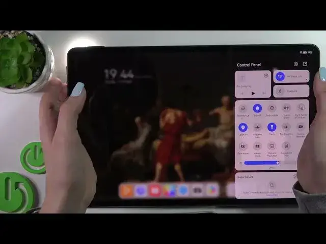 'Video thumbnail for Huawei MatePad Pro - Switch On Flashlight'