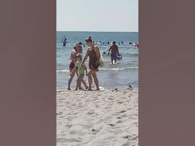 'Video thumbnail for Пляж на черноморского побережья .'