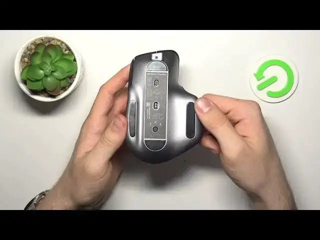 Video thumbnail for How To Enter Paring Mode On Logitech MX Master 3 for Mac