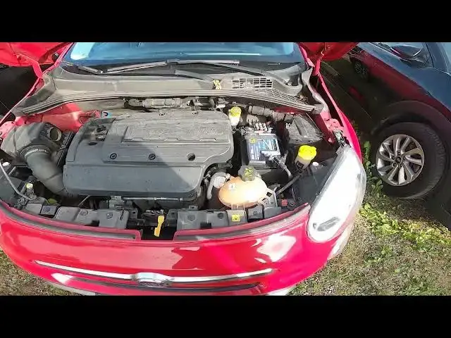 Video thumbnail for Where is the Washer Fluid Reservoir in Fiat 500X Crossover ( 2014 – 2018 )