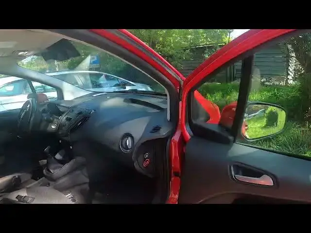 Video thumbnail for How to Turn Passenger Airbag On or Off in Ford Tourneo Connect II ( 2013 – 2018 )