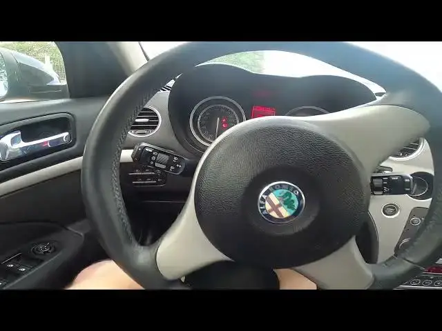Video thumbnail for How to Enable or Disable Position Lights in Alfa Romeo 159 (2005 - 2011)