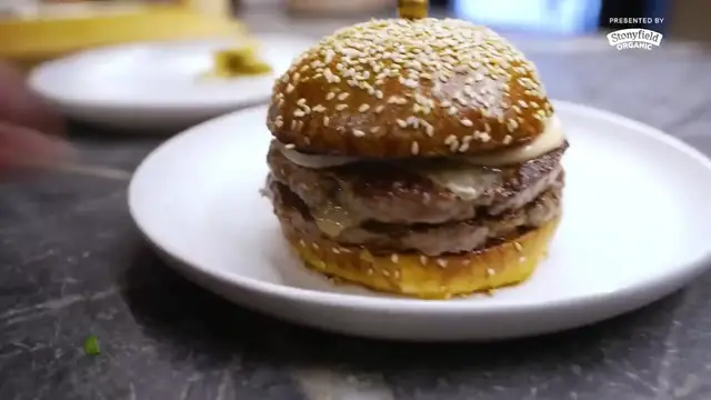 Video thumbnail for This Restaurant Earned a Michelin Green Star for Its Zero Waste Cooking   The Experts(720P HD)