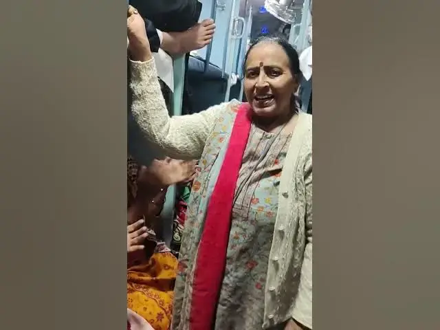 Video thumbnail for आया सास बहू का जमाना#happy_lokgeet #viral #hindi #topgeet