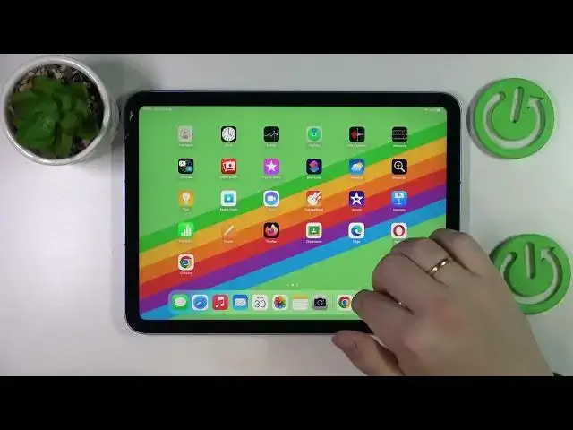 Video thumbnail for How to Share the WiFi Network Password on the iPad 10th Gen (2022)