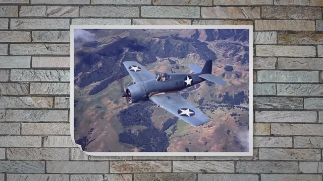 Video thumbnail for Grumman F6F Hellcat – Big Cat, Sharp Teeth