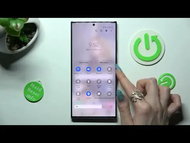 Video thumbnail for How to Turn On / Off Auto Screen Rotation on Samsung Galaxy S23 Ultra? #s23ultra