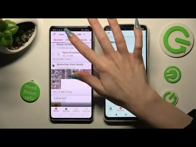 Video thumbnail for How to Transfer Files from Samsung A73 to Any Android Device Without Cables With Send Anywhere