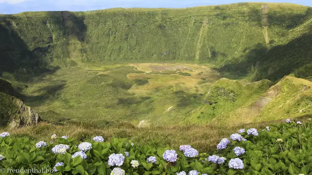 Video thumbnail for Wanderung um die Caldeira von Faial | Azoren