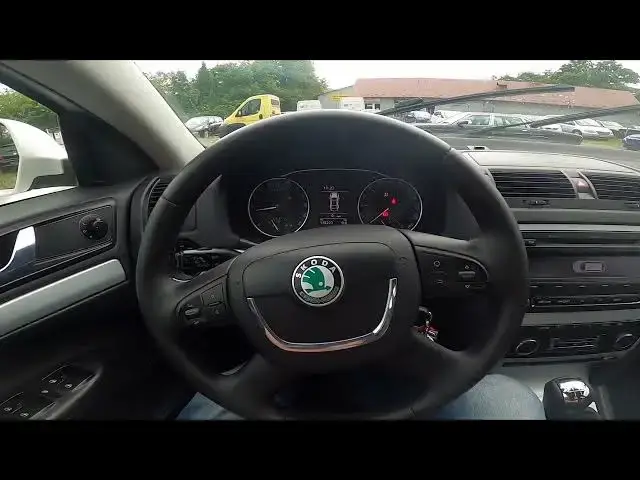 'Video thumbnail for How to Enter Reverse Gear in Skoda Octavia II ( 2004 – 2013 ) | Put On Reverse Gear'