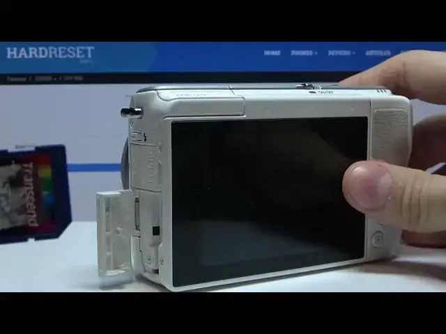 'Video thumbnail for How to Use SD Card on Canon EOS M series Mirrorless Camera -  Expand Canon EOS M10 Camera Memory'