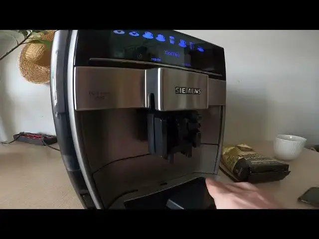 Video thumbnail for How to Open and Clean Milk Frother on SIEMENS EQ.6 plus s.100 TE651319RW Coffee Machine