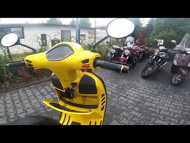 Video thumbnail for Where is Fuse Box in Vespa GTS ( 2005 - now ) - Find the Fuse Box