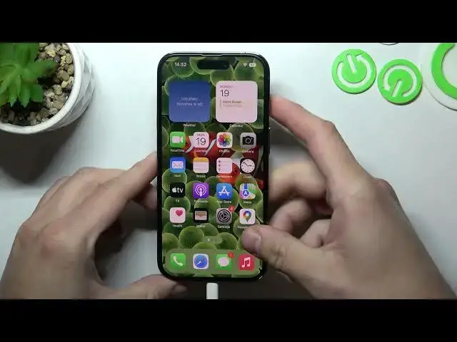 Video thumbnail for How to Connect Wired Headphones to iPhone 14 Pro - Lightning Input