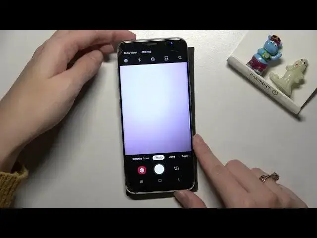 Video thumbnail for How To Manage Camera Gridlines on SAMSUNG Galaxy S8