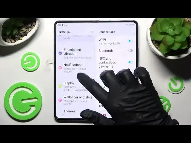 'Video thumbnail for How to Change Display Refresh Rate in SAMSUNG Galaxy Z Fold 4 – Refresh Rate Management'