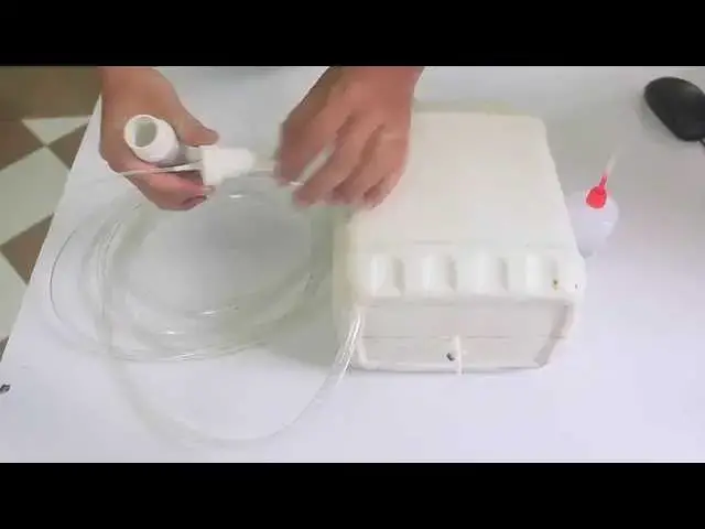 Video thumbnail for Hướng dẫn cách làm quạt phun sương đơn giản