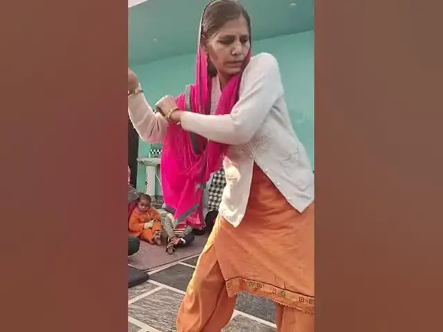 Video thumbnail for शंकर भगवान  के भजन पे डांस देखो दिल थाम के  #happy_lokgeet #viral #डांस #हरियाणवी #bhajan