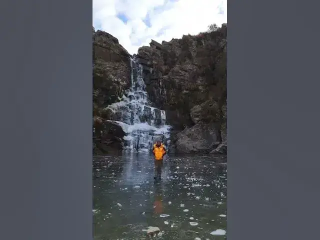 'Video thumbnail for La cascada Salto del Tigre volvió a congelarse'