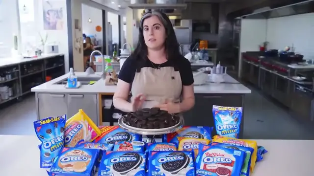 'Video thumbnail for Pastry Chef Attempts To Make Gourmet Oreos ¦ Gourmet Makes ¦ Bon Appétit (720p 24fps)'