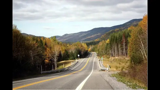 Video thumbnail for Winter Start in the Park de la Gaspesie, Quebec