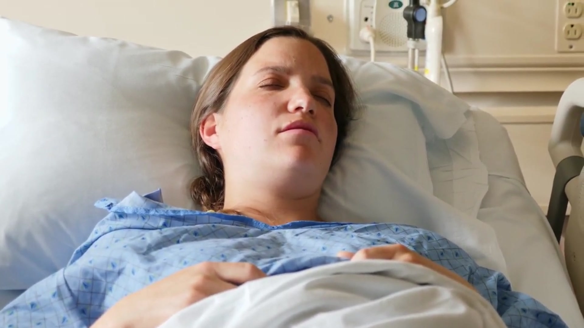 Video thumbnail for Doctor Turns Pale When He Saw When A Mother Gave Birth To Triplets