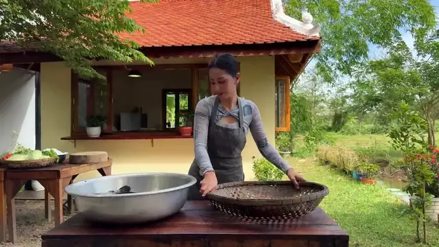 'Video thumbnail for How to cook fish stir-fry recipe in my countryside - Amazing video (720p 30fps)'