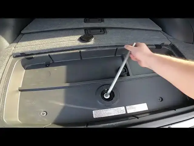 Video thumbnail for How to Unlock Spare Wheel in Mitsubishi Pajero III ( 2000 – 2006 ) - Change Wheel