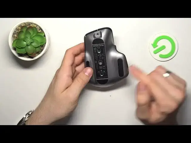 Video thumbnail for How To Power On Logitech MX Master 3 for Mac