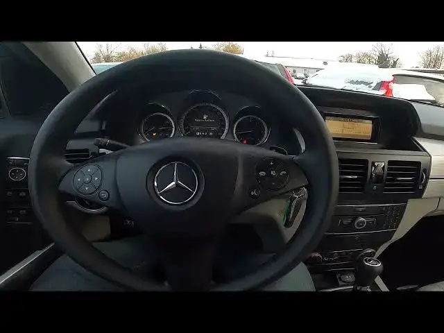 'Video thumbnail for How to Check Contact List on Radio Display in Mercedes GLK Off-roader (2008–2011) | Open Phone Book'